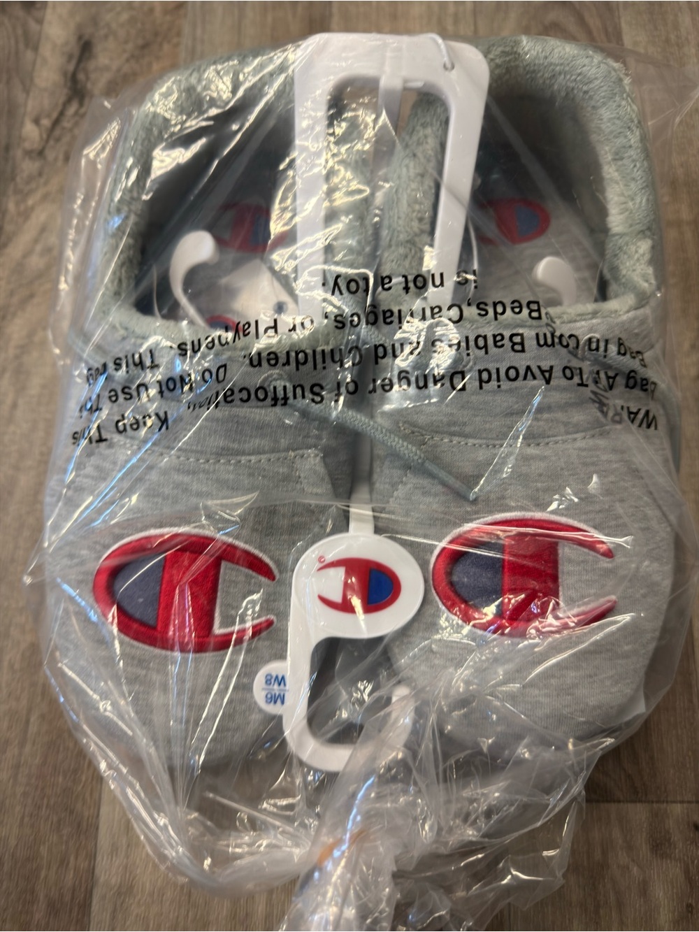 Champion University 25 Slippers Gray Plush Lined House Shoes NWT Men 6 Women’s 8 - Picture 3 of 8